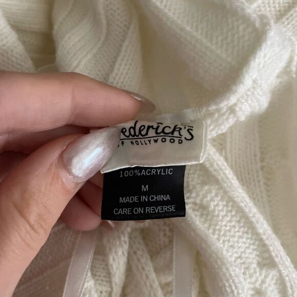 Y2K Fredericks of Hollywood Cable Knit Wrap Sweater V- Neck Ballet Core Sz S - Picture 2 of 4